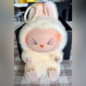 LABUBU - The Monsters Have a Seat Series - Sisi- New - No Box